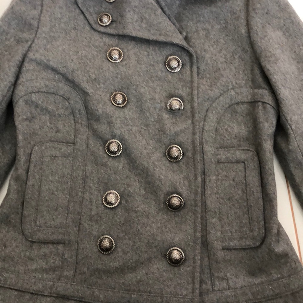 Gray jacket - Picture 3 of 3